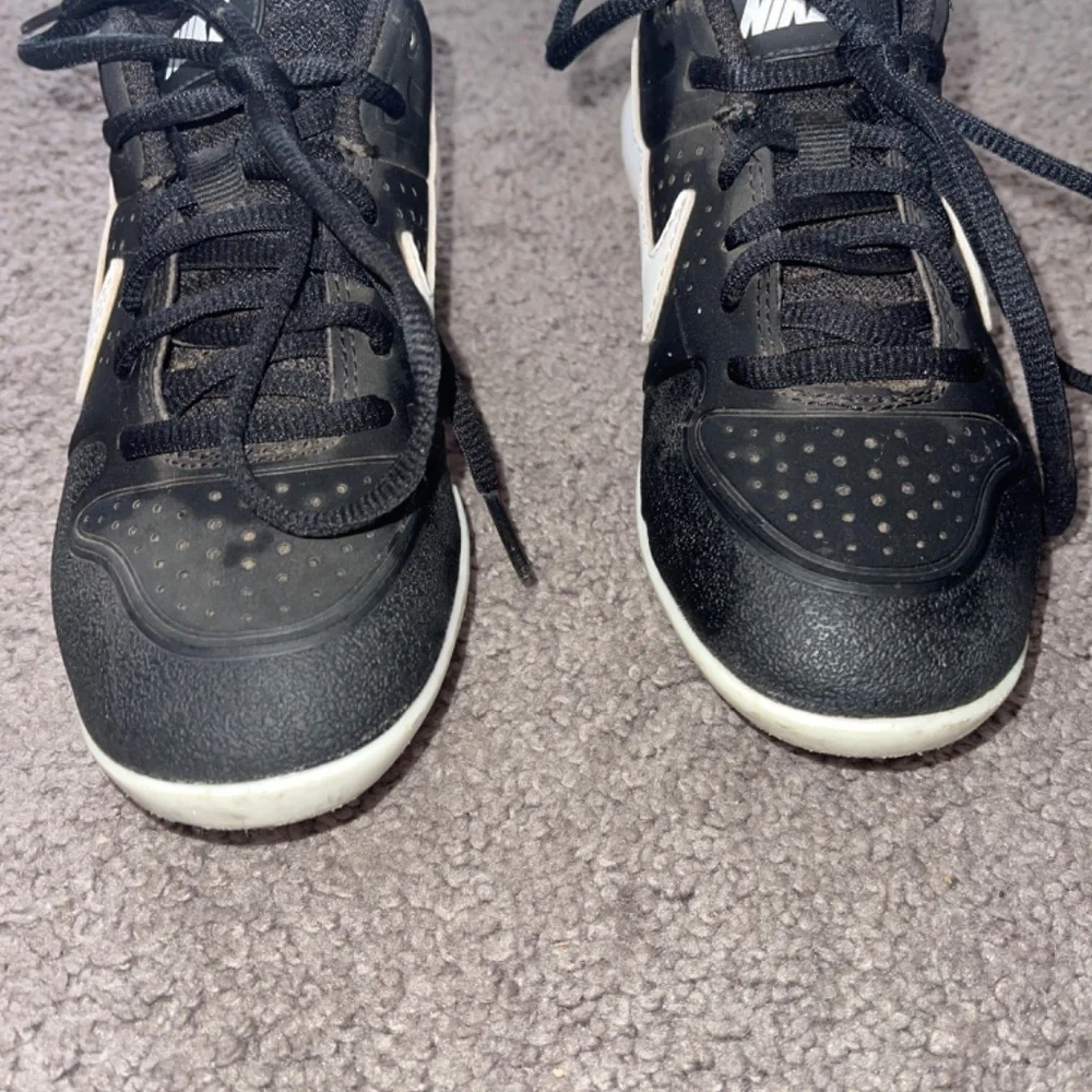 Nike youth cleats - Picture 4 of 9